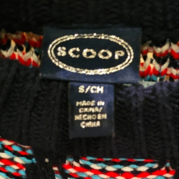 Aztec Print Knit Cropped Sweater - Picture 3 of 3